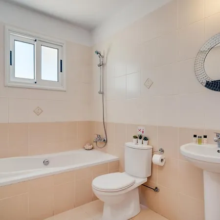 Helena Apartament